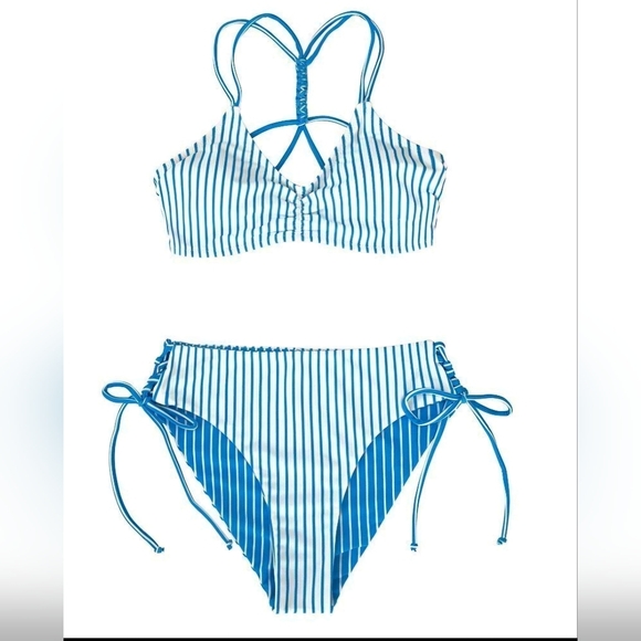 Cupshe Other - Cupshe Blue Striped Bikini Set